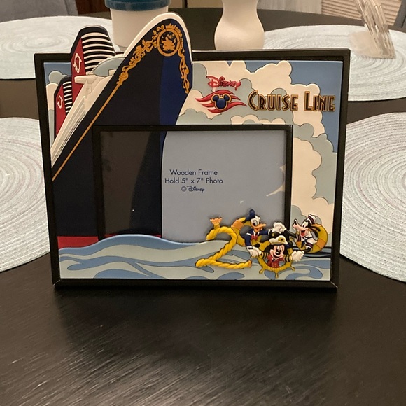 Disney Other - Disney Cruise Line Frame